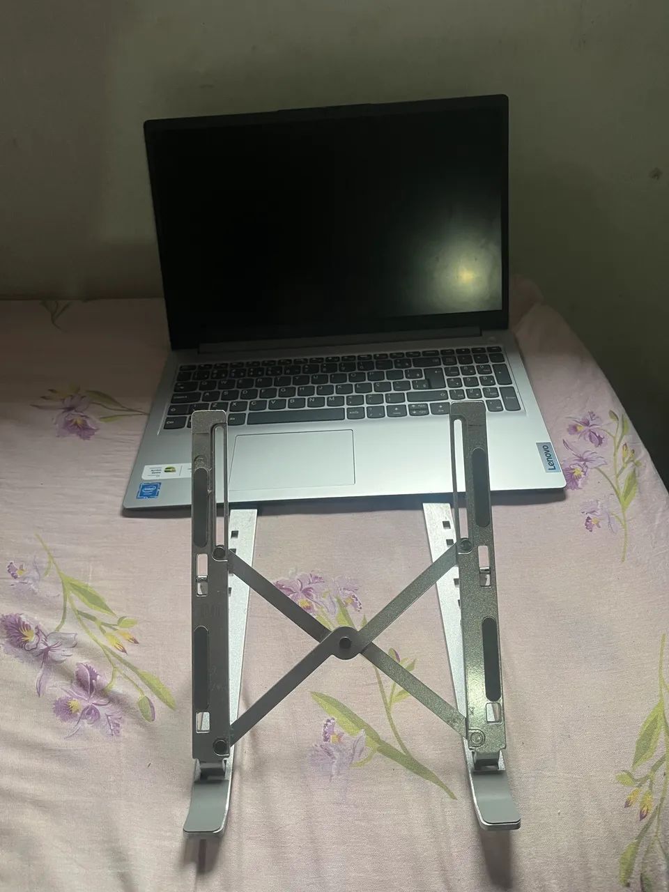 Vendo notebook Lenovo para estudos e trabalho  - Foto 3