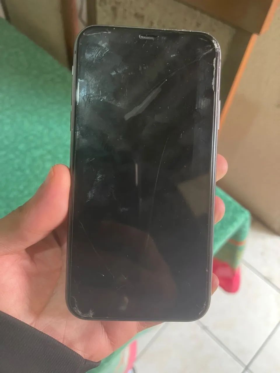 Troco iPhone 11 com detalhes  - Foto 3