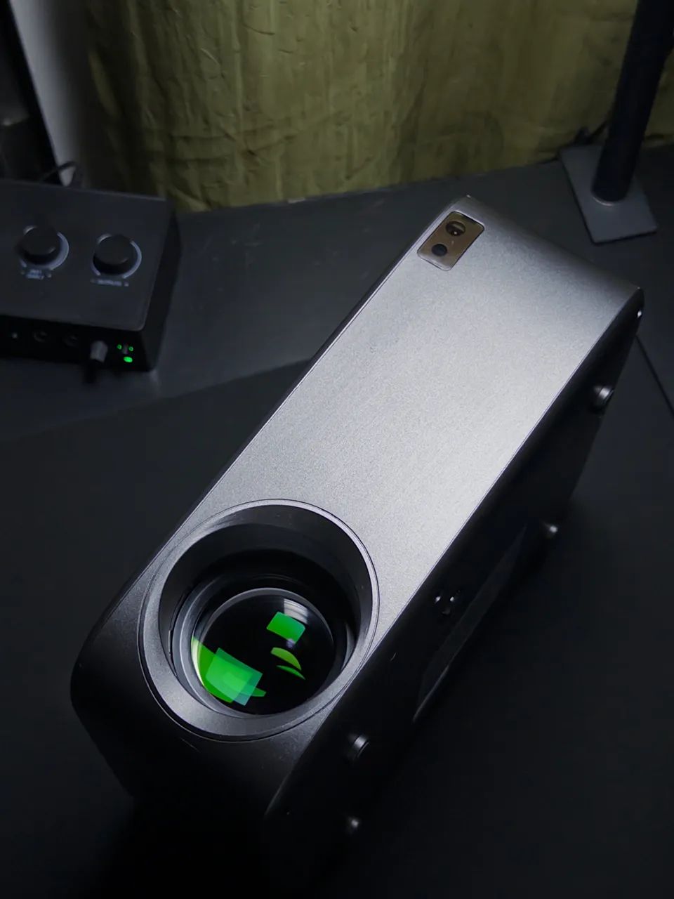 Projetor gcz 8k 200?