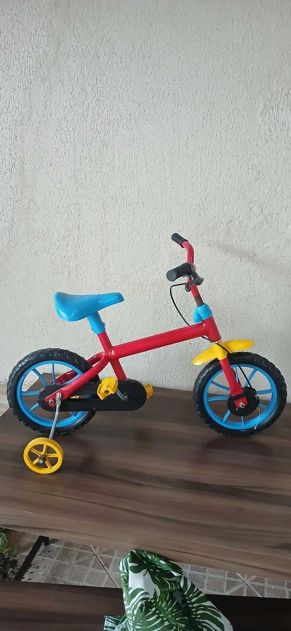 Vendo bicicleta infantil aro 12