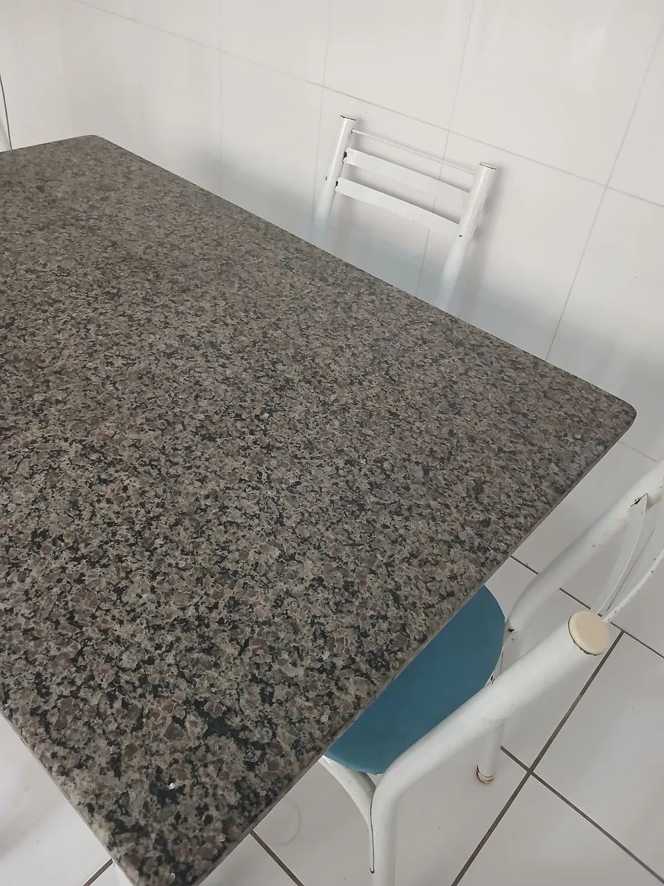 Mesa com 4 cadeiras - Foto 5