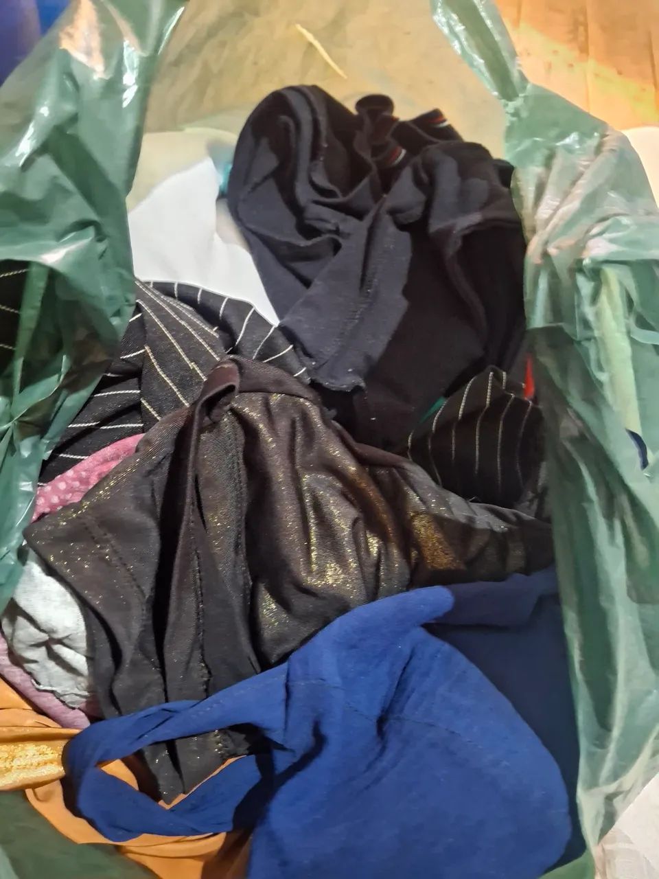 Roupas variadas 