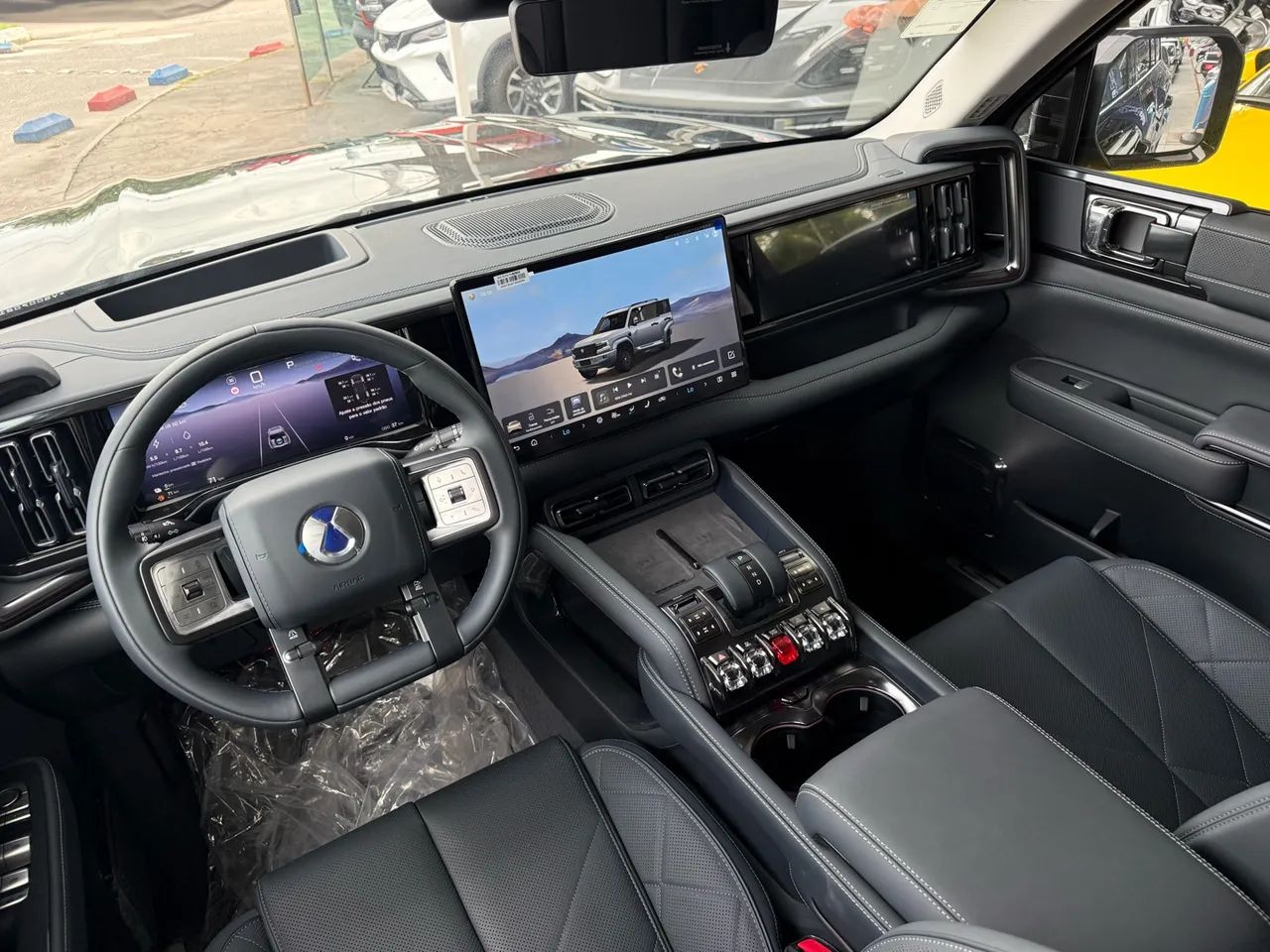 Denza B5 4WD, foto 7 de 14