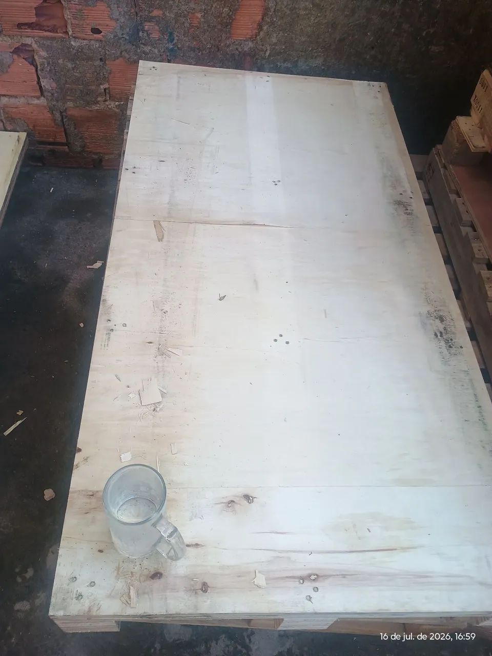 Compensado grosso mede 1.75x 75 cm 30 milímetros 30 reais cada * - Foto 4