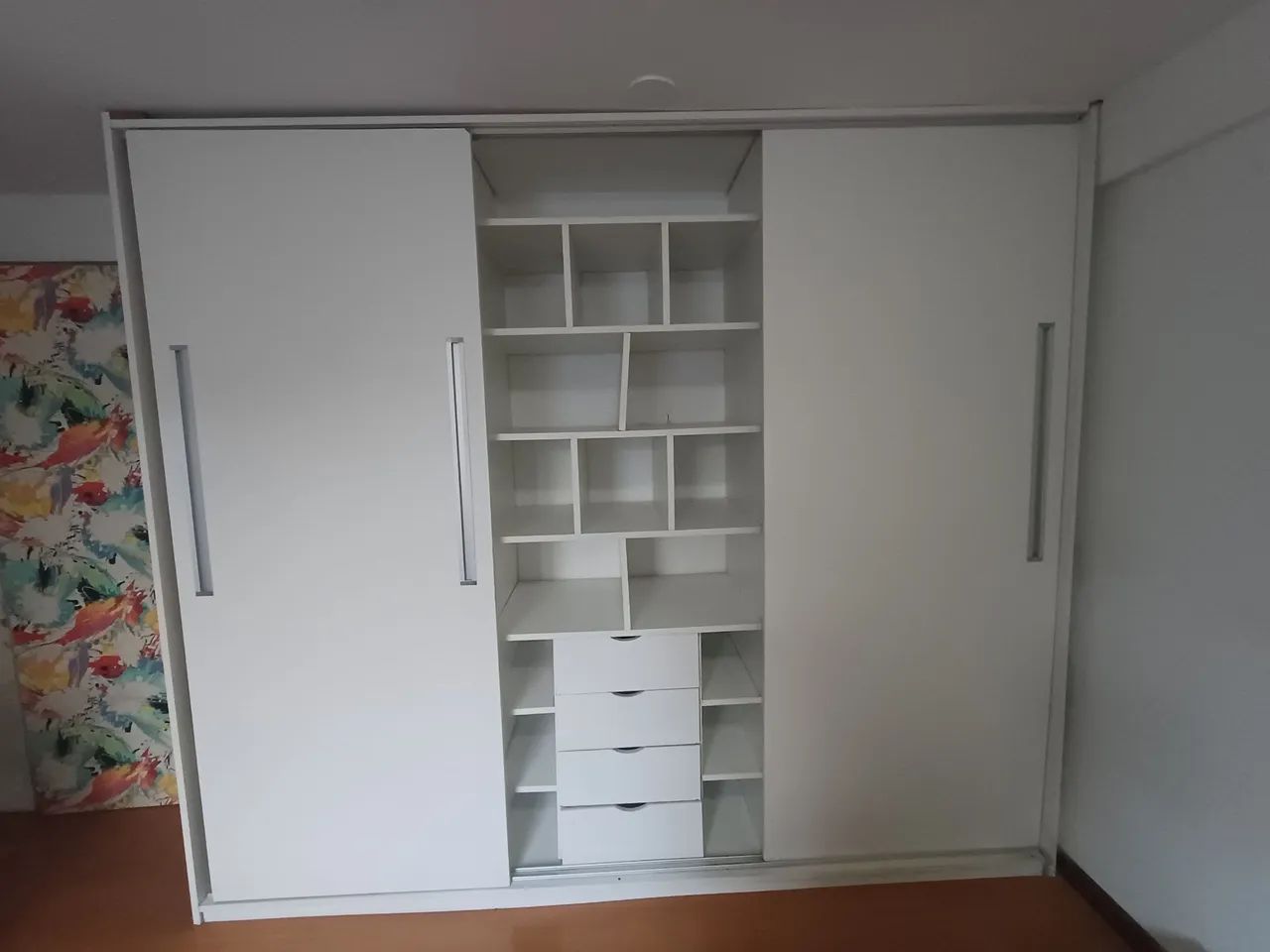 Guarda roupa com 3 portas de correr - Foto 2