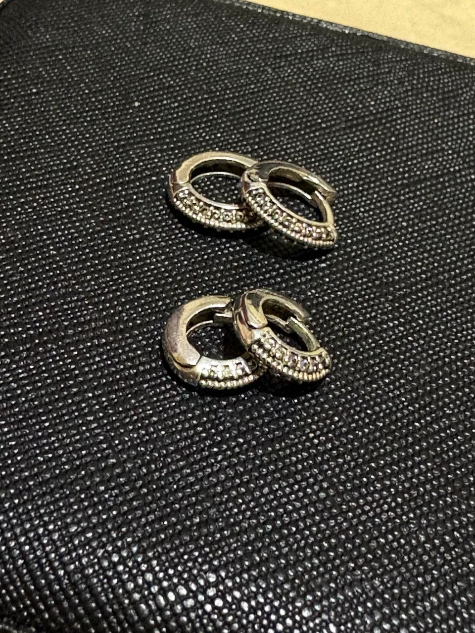 Conjunto de argolas - Prata 925 com pedras - Foto 2