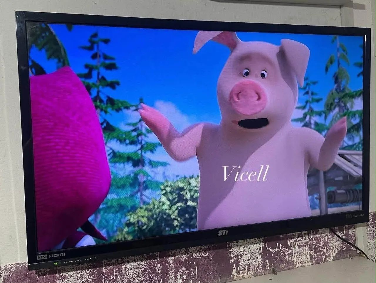 Vendo TV STI LED 40 Polegadas + Fire Stick (LEIA O ANUNCIO)
