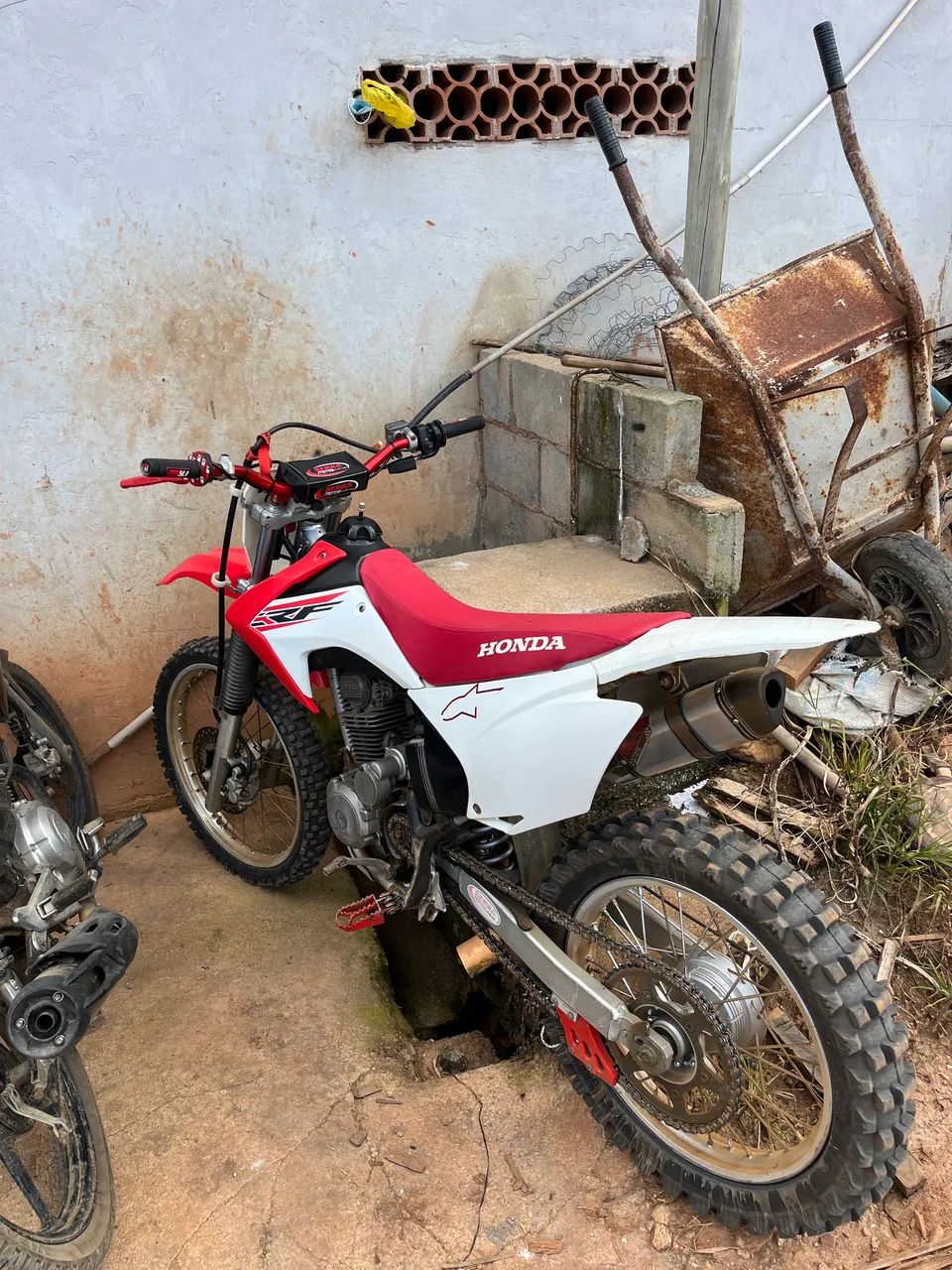 CRF 230F  - Foto 4