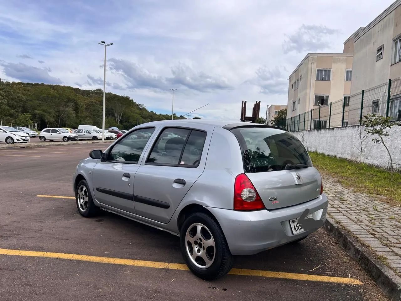 Renault Clio AUTHENTIQUE HI-FLEX 1.0 16V 5P 2006