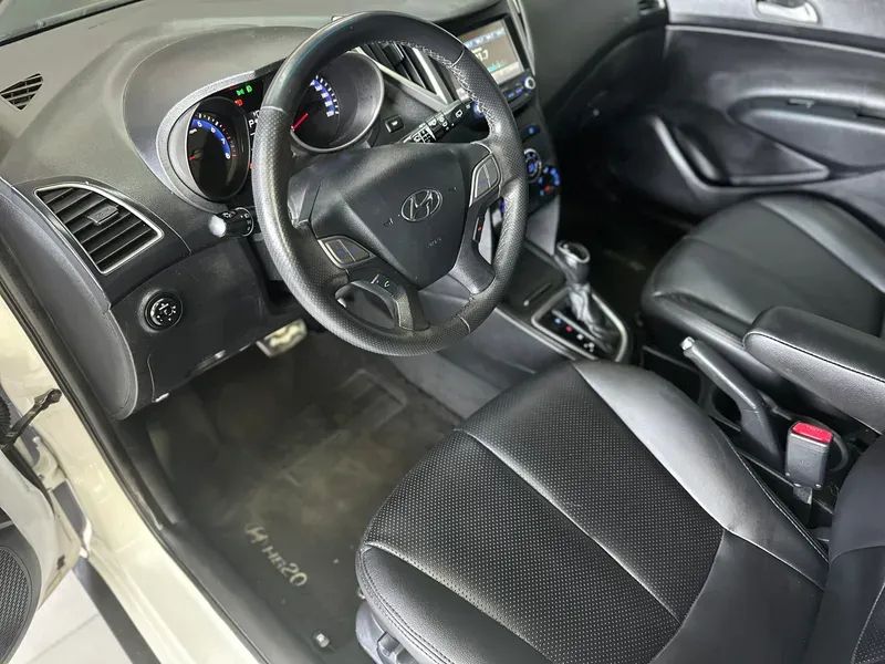 Hyundai HB20X Style 1.6 Flex 16V Aut., foto 13 de 20