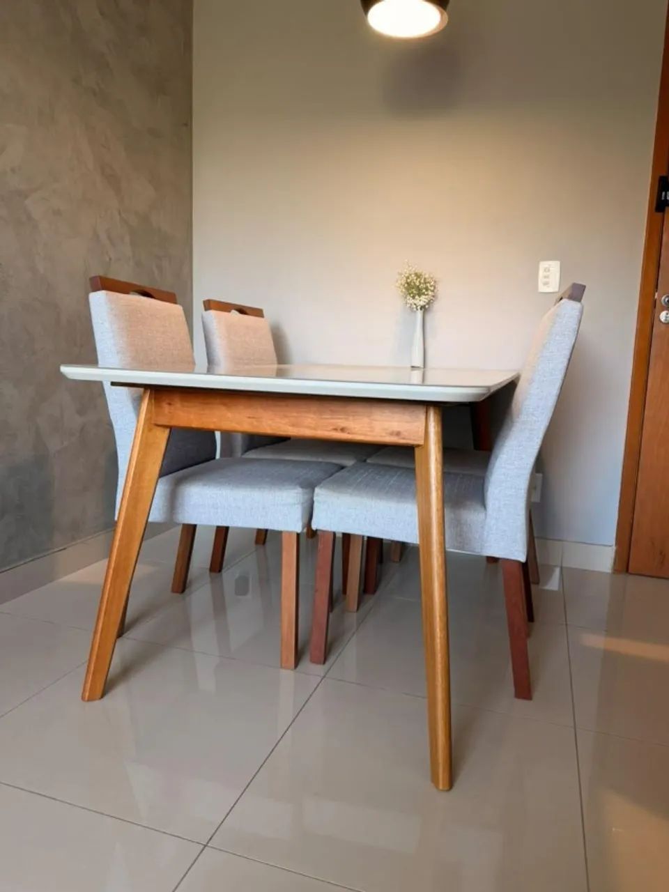 Mesa de Jantar com 4 cadeiras - Foto 3