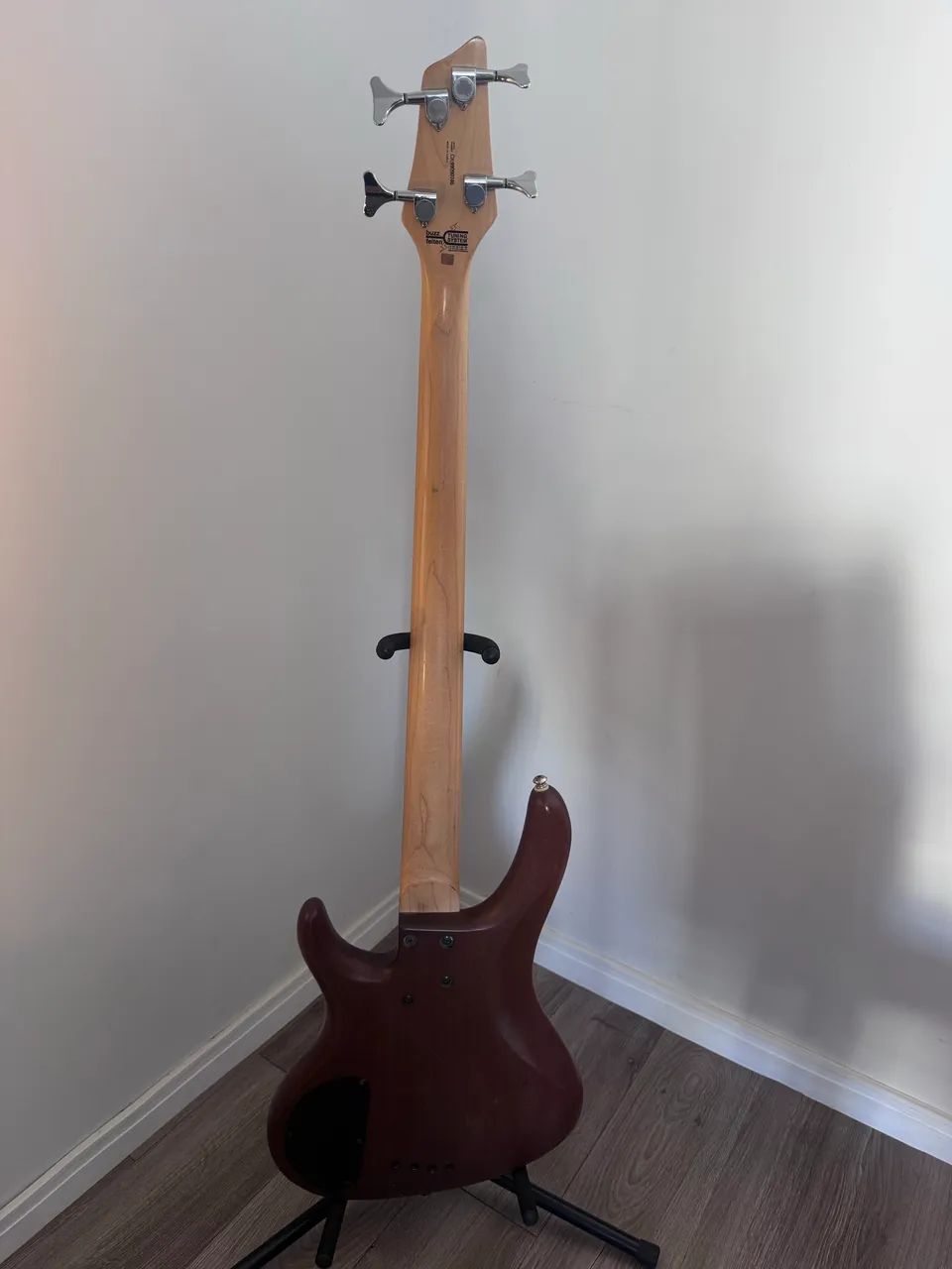 Contrabaixo Washburn Bantam RB2000 - Foto 4