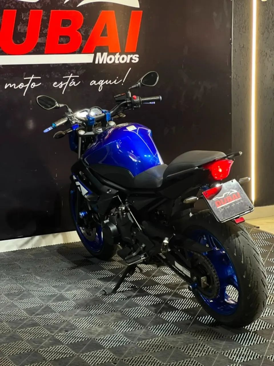 YAMAHA XJ6N 2019  - Foto 5