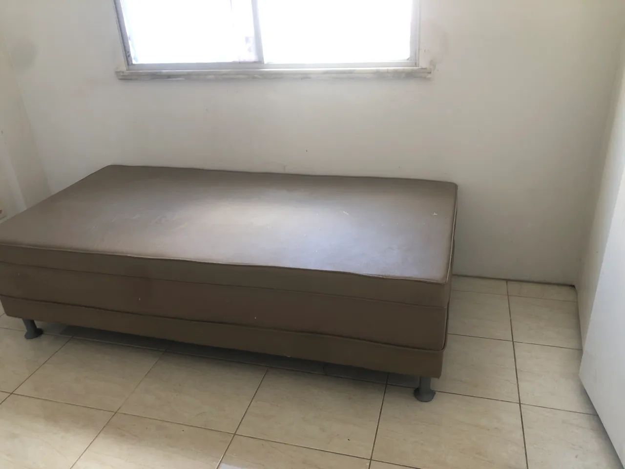 Cama solteiro 