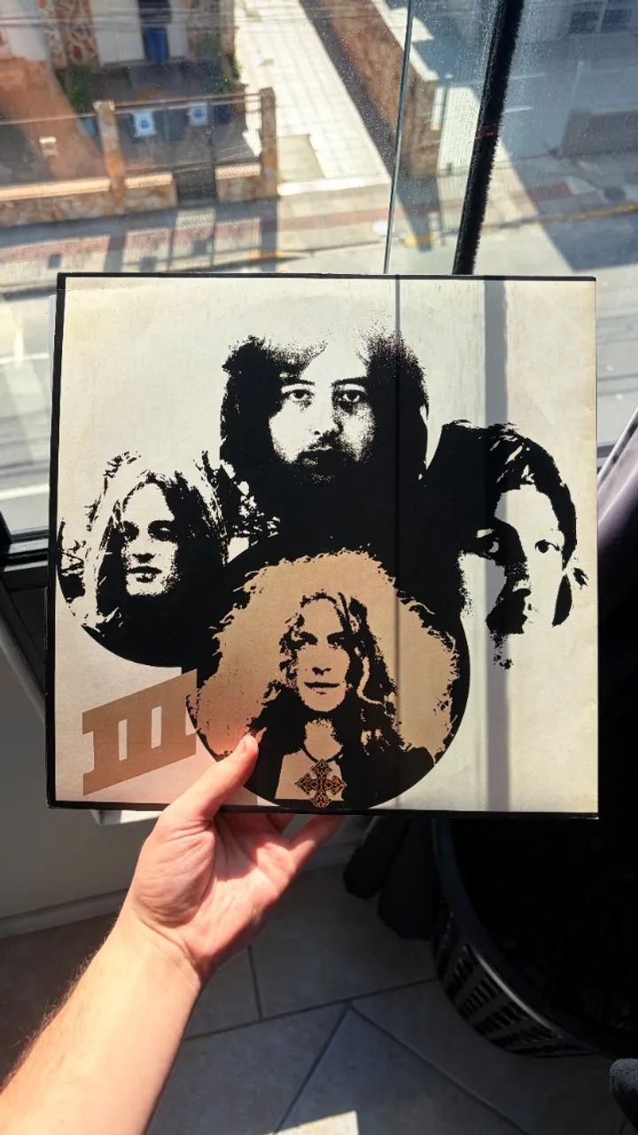 Lp Led Zeppelin III - Japones - Foto 4