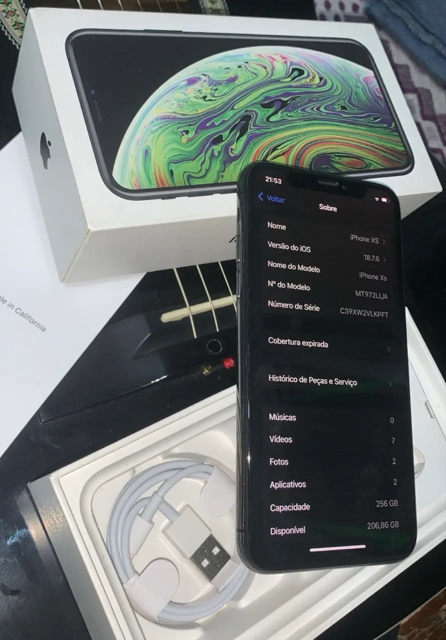 iPhone XS 256GB Preto + 2 Capinhas + Cabo + Caixa (adesivos, manual e etc) - Foto 3