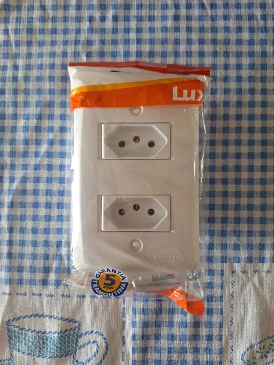 kit interruptores, tomadas, placas e espelhos Tramontina. LACRADOS! - Foto 5