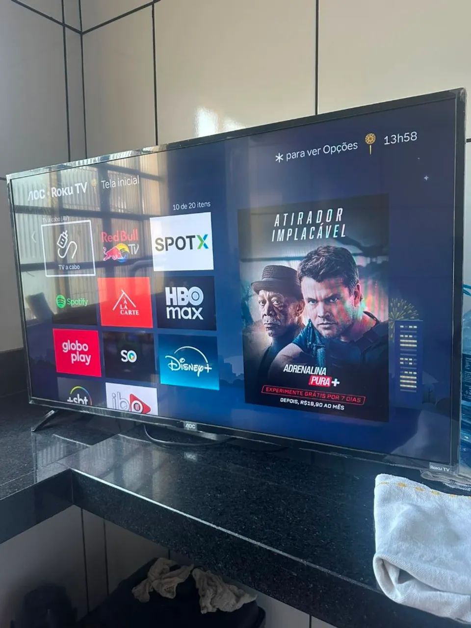 Tv SMART 43 no plástico leia bem