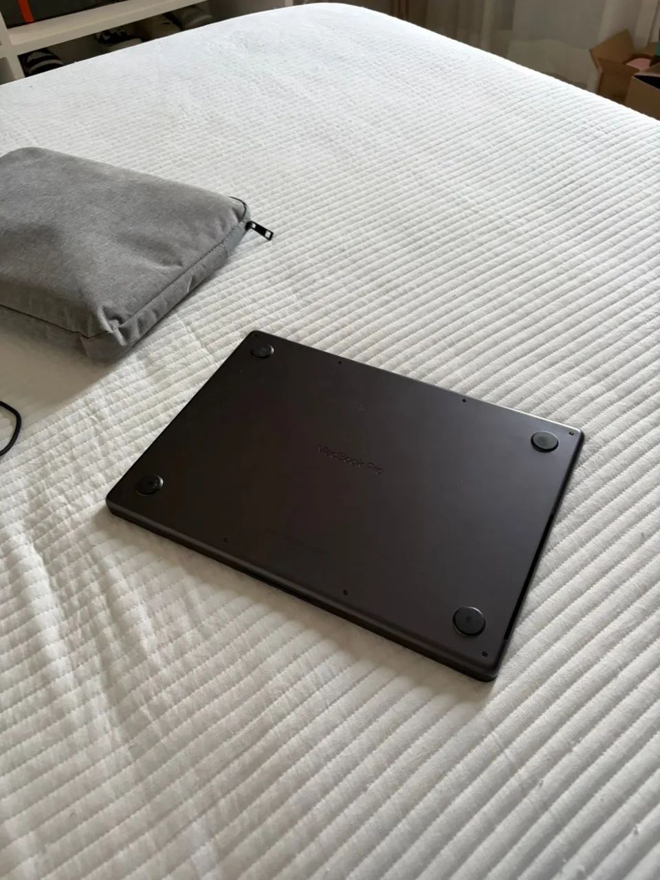 MacBook Pro A2992 M3
