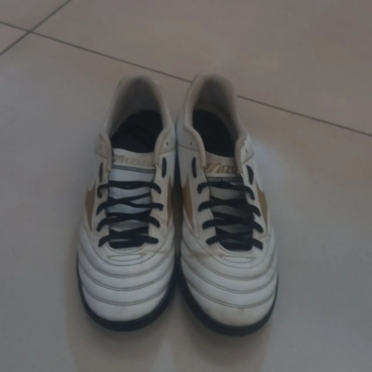 Chuteira mizuno original 