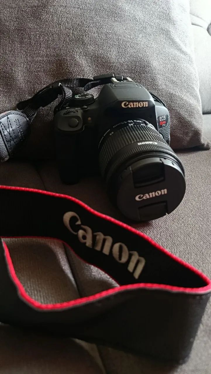 Câmera Canon T5i EOS Rebel com Case