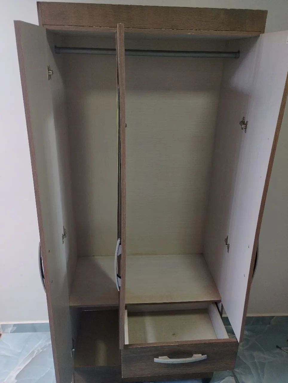 Guarda roupa de solteiro entrego  - Foto 3