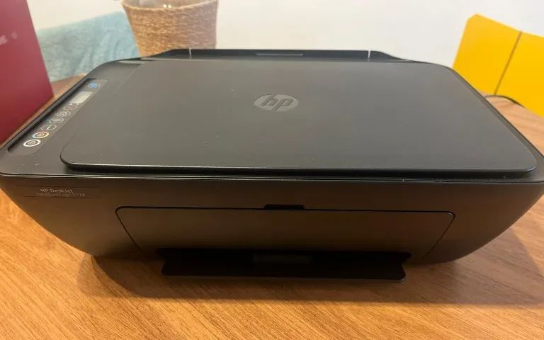 Impressora multifuncional HP Deskjet Ink Advantage 2774 - Foto 2