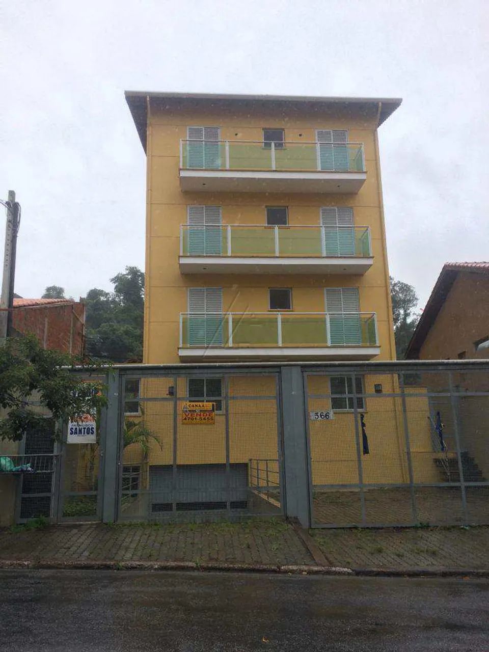 Prédio residencial, com 07 apartamentos