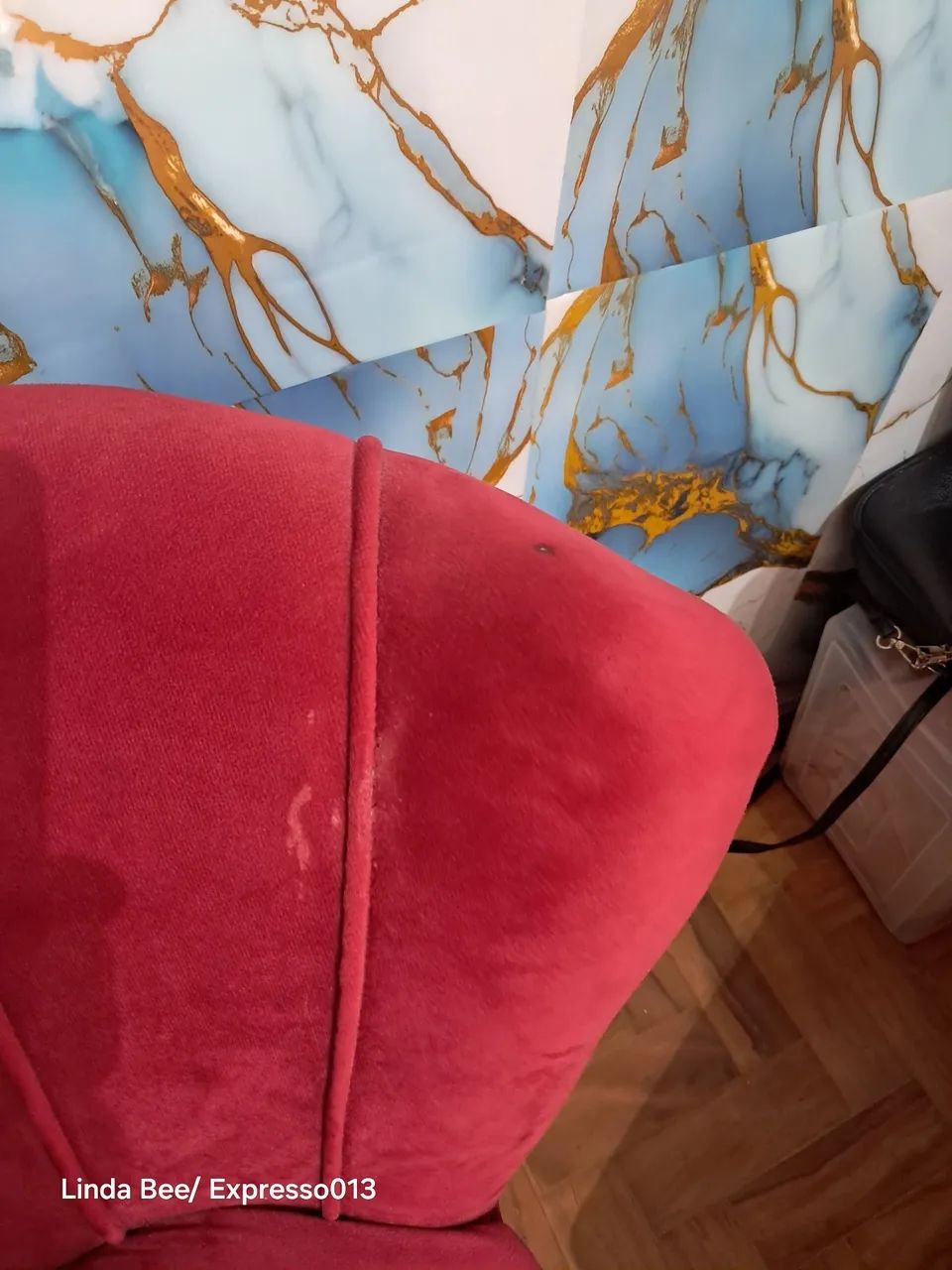 Uma ou duas  Poltrona Petala de veludo vermelha  - Foto 2