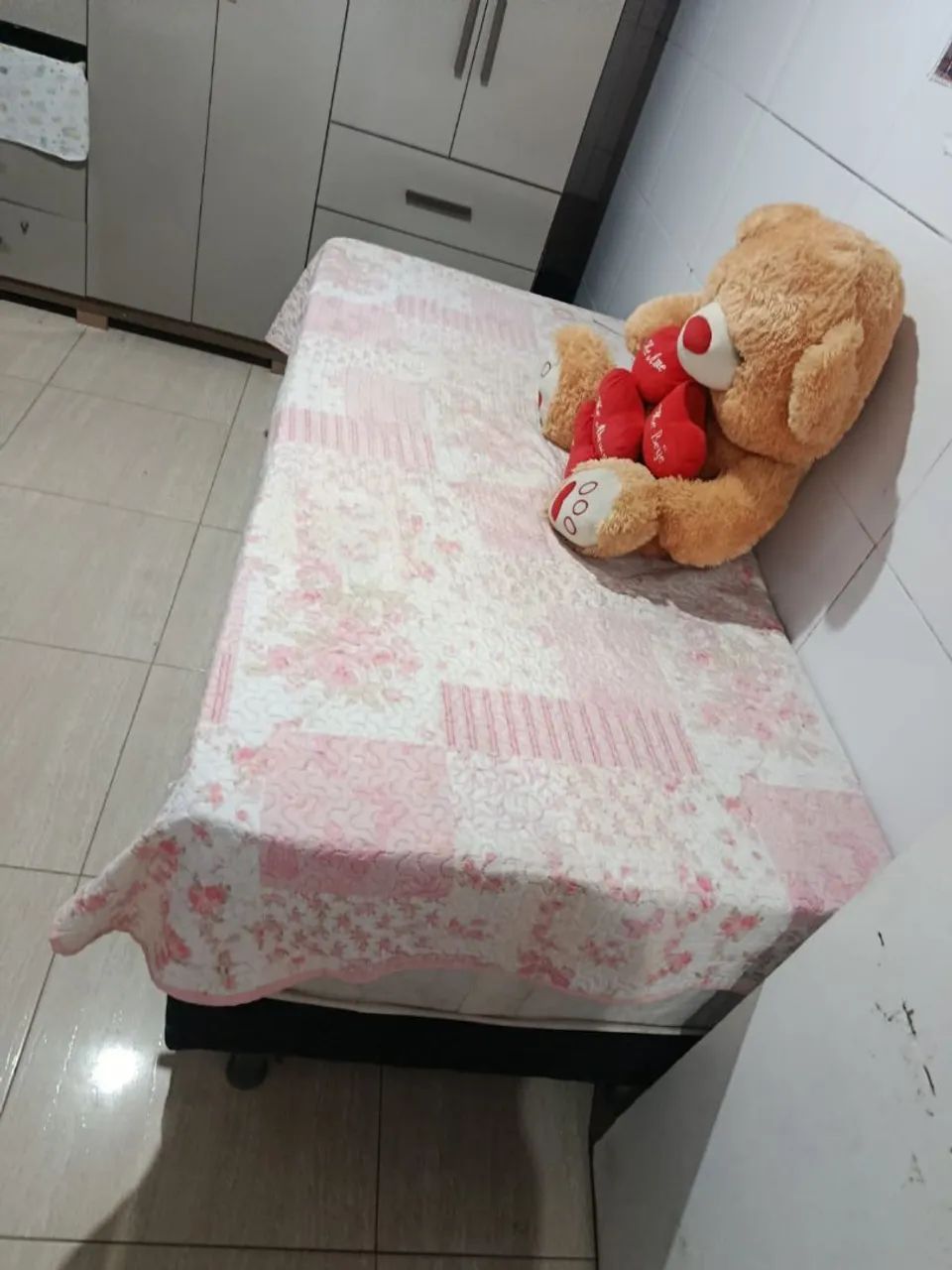 Vende se, sofá armário guarda roupa. - Foto 3