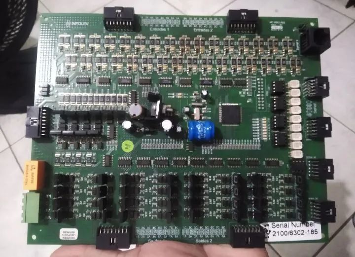 Placa principal  - Foto 2