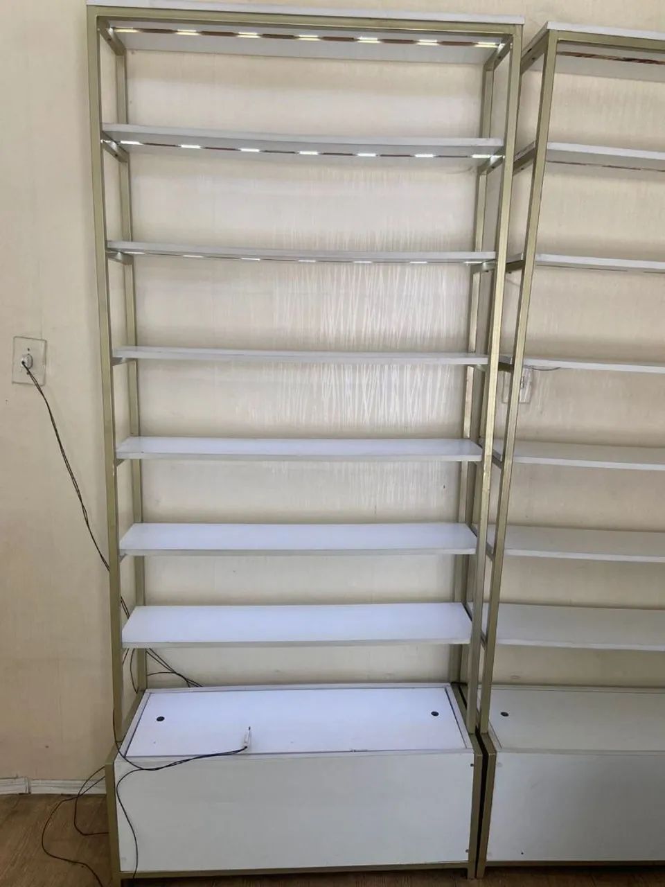 Estante com bau  - Foto 3