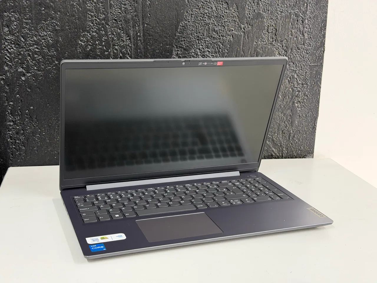Notebook Lenovo core i3 seminovo 