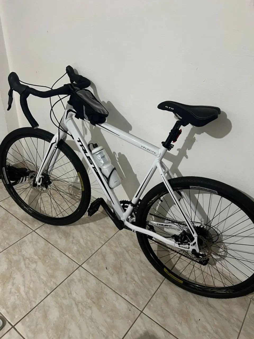 Bike Gravel/SPeed da Trust - 18v - Freio a disco - NOVA - Foto 2