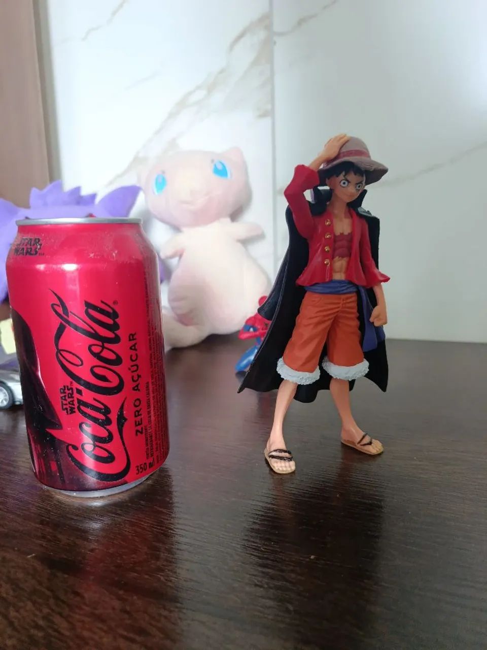Action Figure One Peace | Monkey D. Luffy com a capa do Shanks - Foto 3