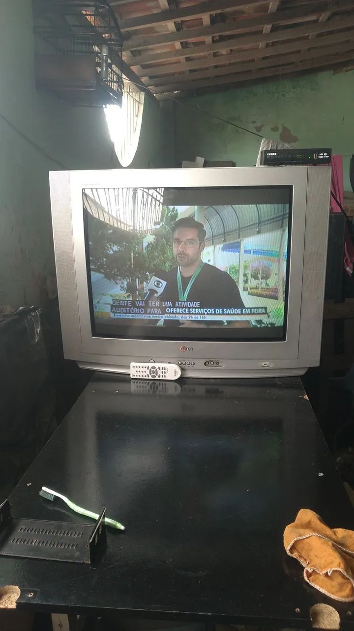 TV de tubo LG 29 polegadas com conversor 