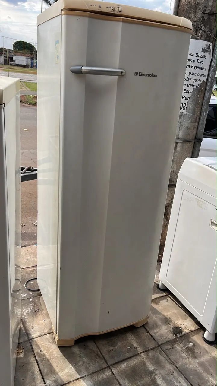 Vendo geladeira Eletrolux funcionando 