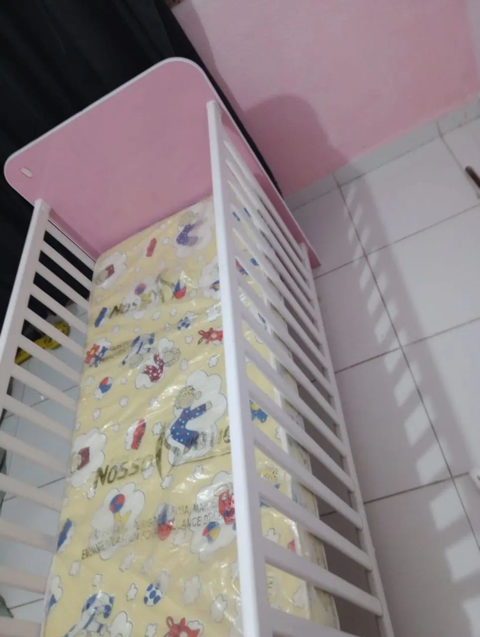 Berço rosa nunca usado65573822656129121