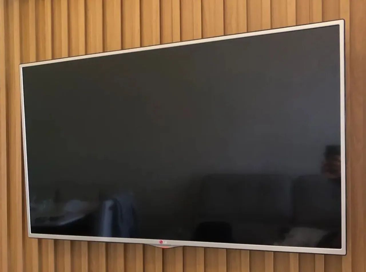 Tv LG 47 ( COM DEFEITO).