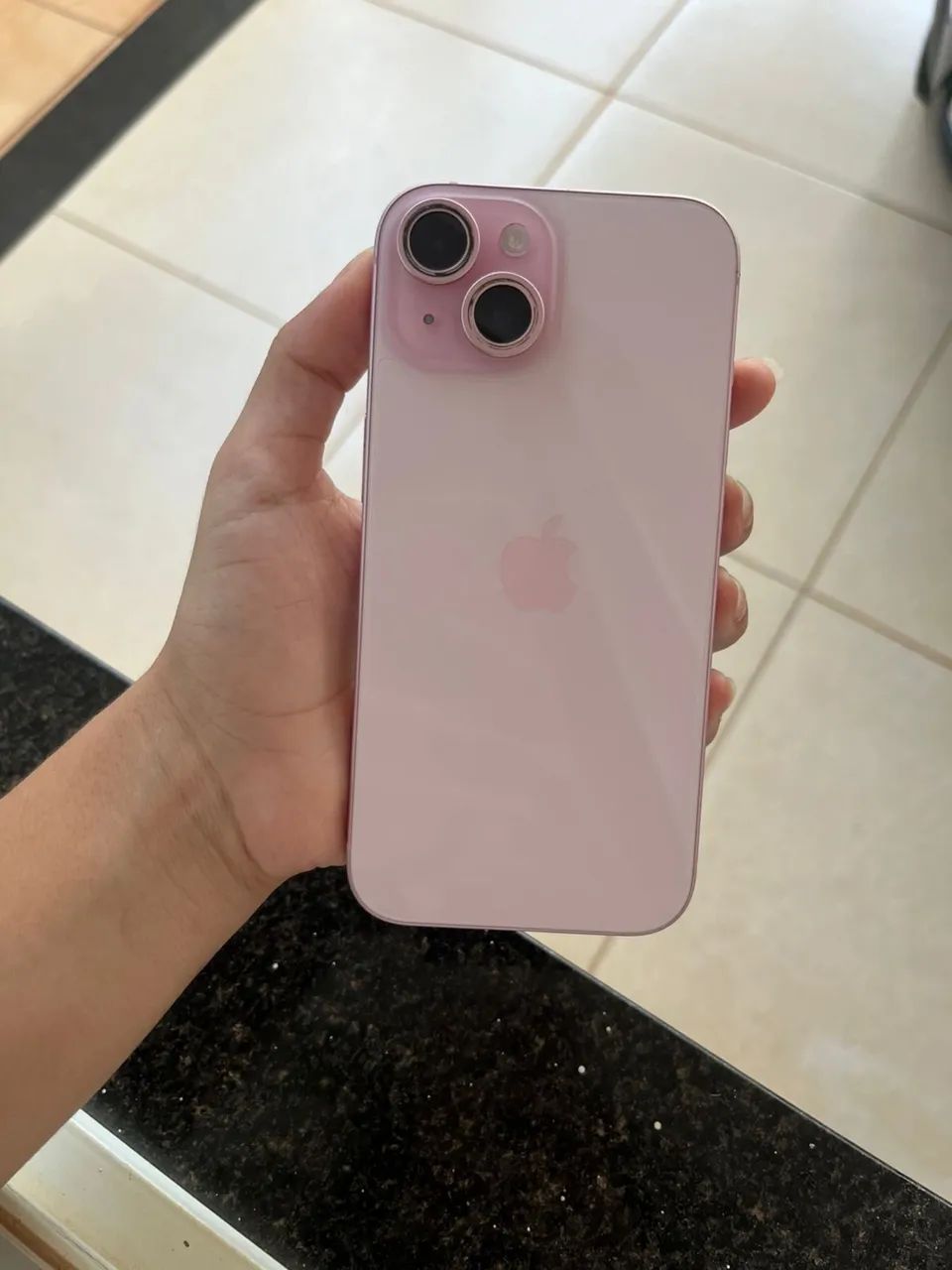 iPhone 15 Rosa - Oportunidade Única!