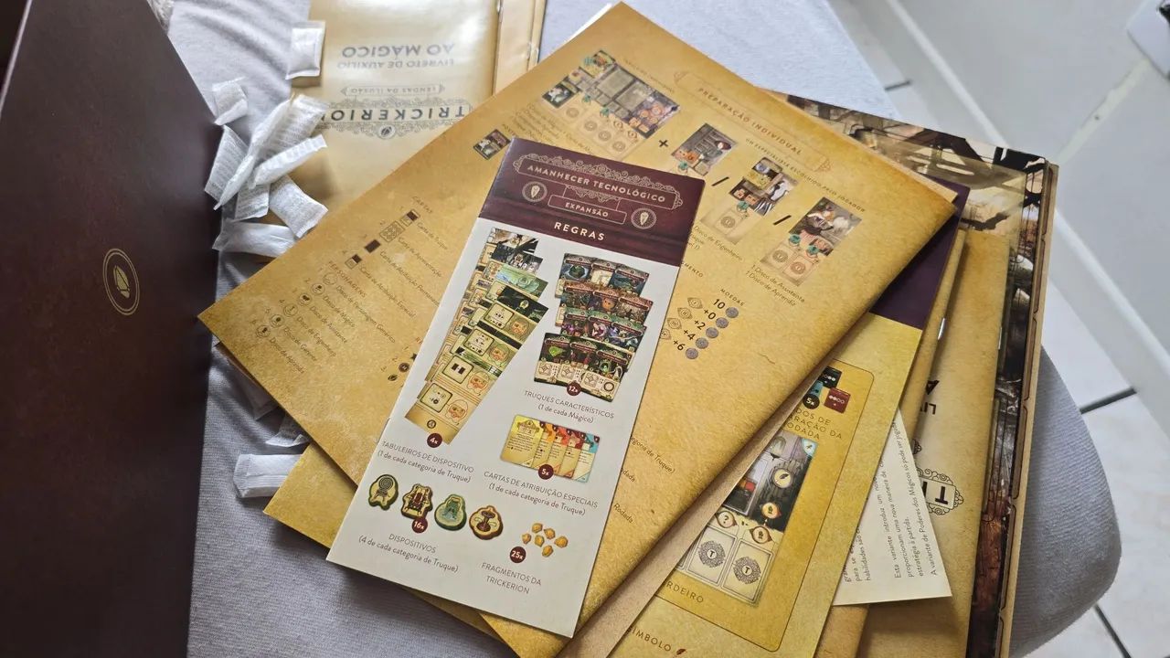 Jogo de tabuleiro Trickerion Big Box - Foto 3