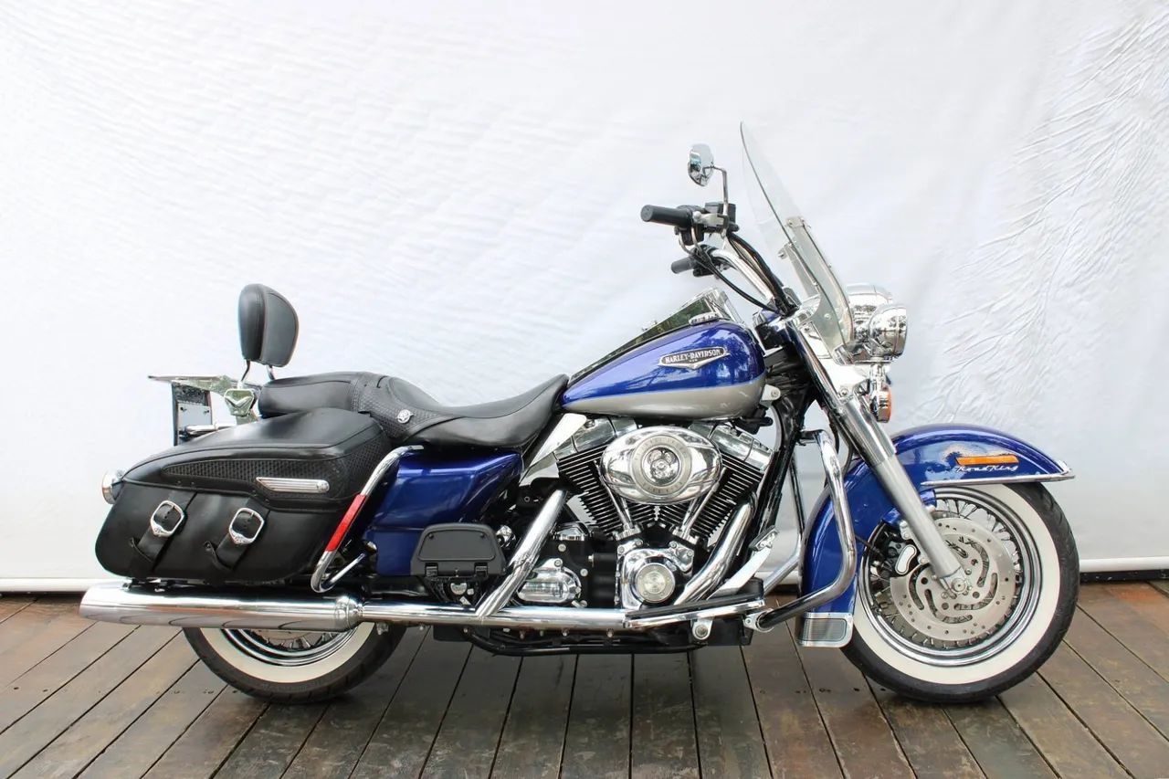 HARLEY-DAVIDSON ROAD KING CLASSIC