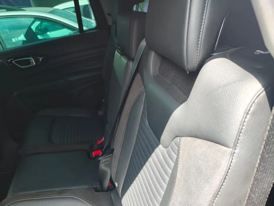 Jeep Commander Limited T270 1.3 TB Flex Aut., foto 8 de 8