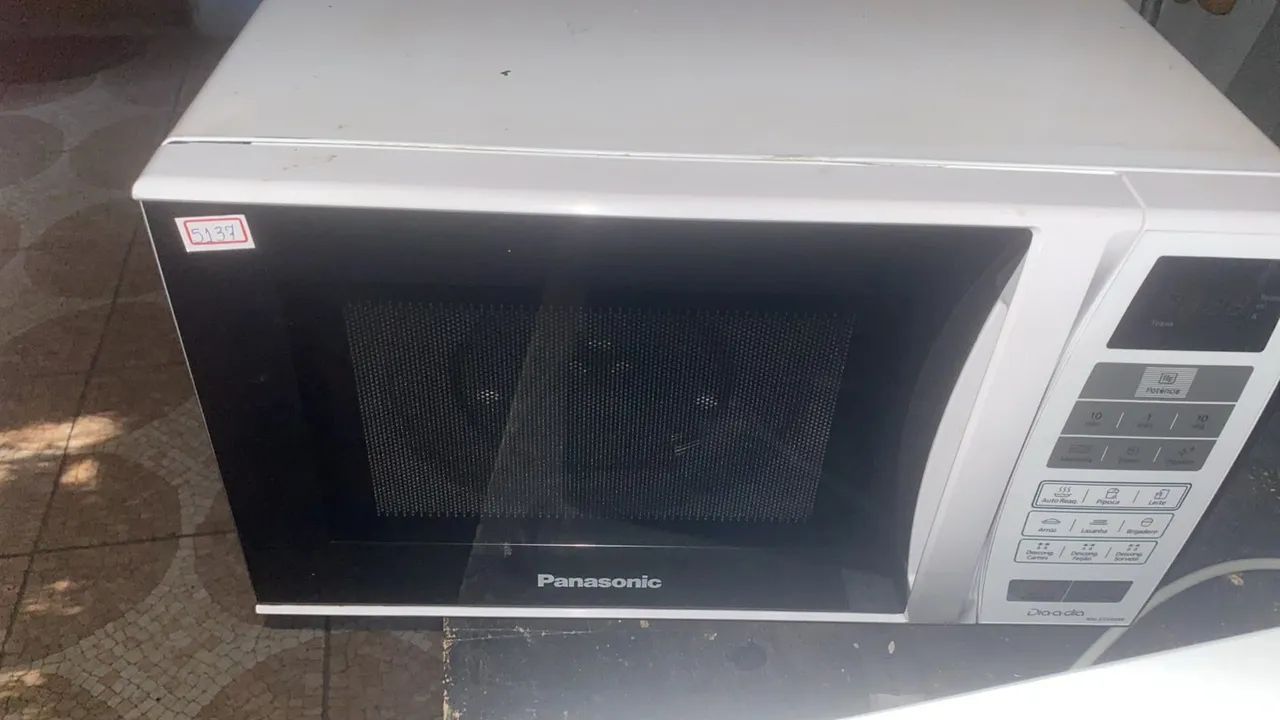 Vendo 2 micro-ondas - LG e Panasonic