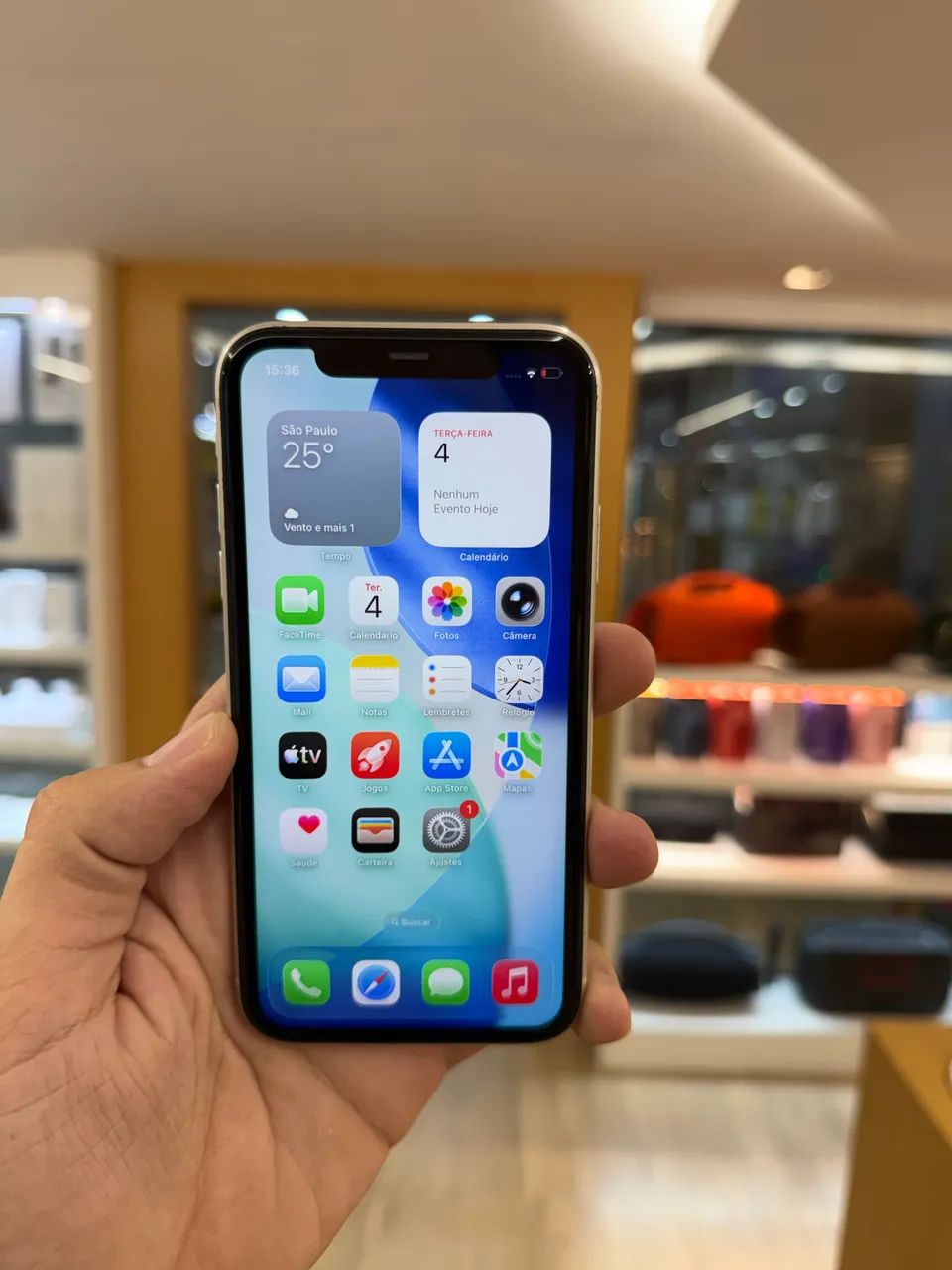 iPhone 11 128GB Branco - Bat 71%  - Foto 5