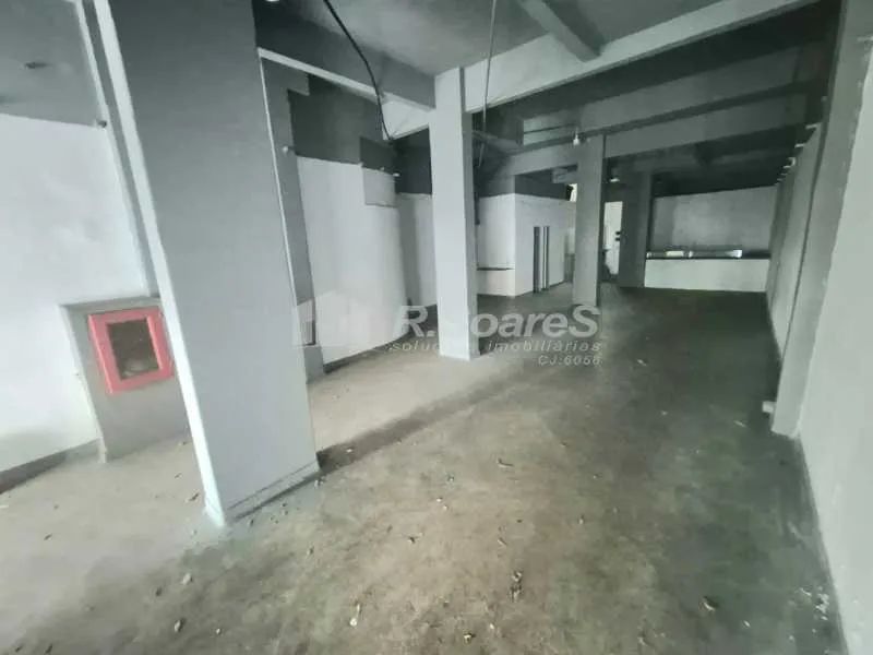 Loja : / Comercial / Humaitá