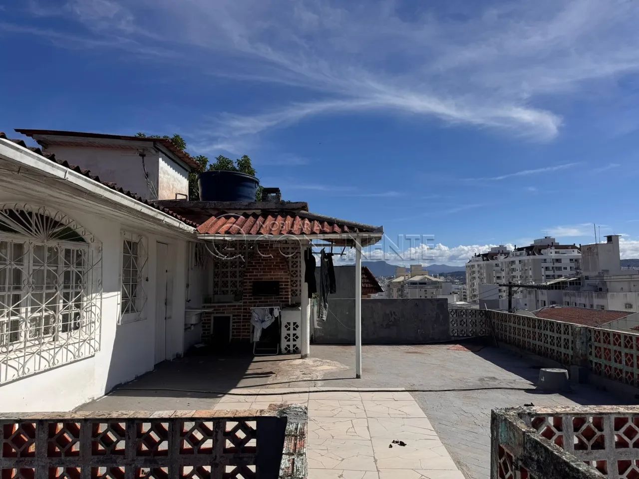 CASA - TERRENO DE 263m2 - ABRAÃO - Foto 4