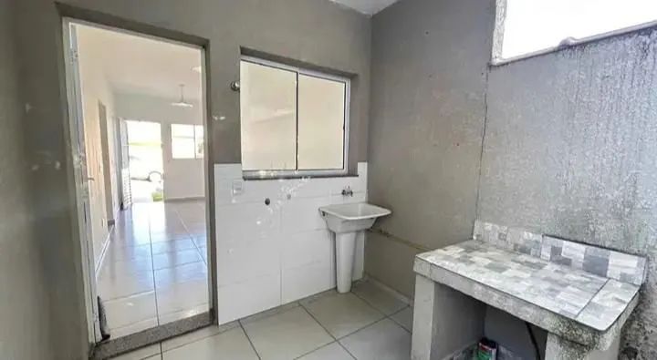 Casa no Itapoã de 2 quartos e aceita entrada 