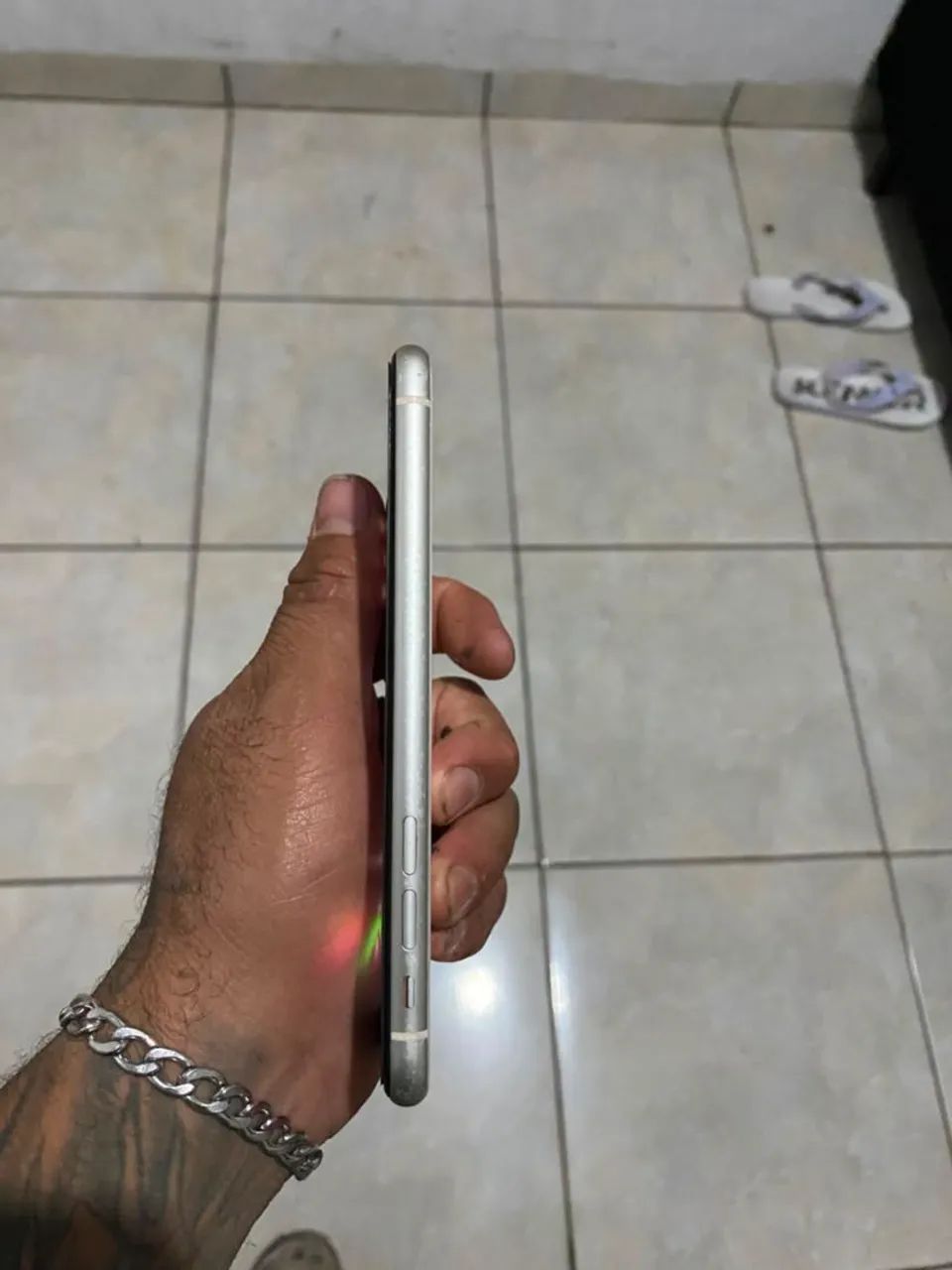 Celular iPhone 11 semi novo  - Foto 2