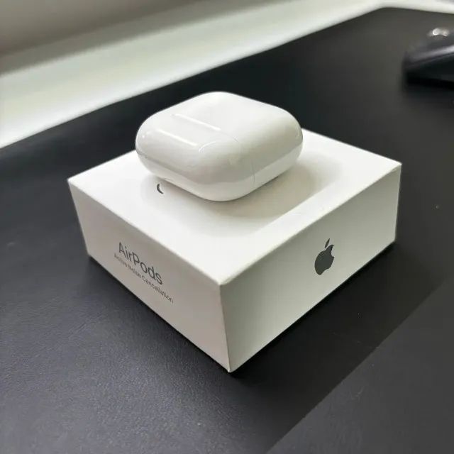 Airpods 4